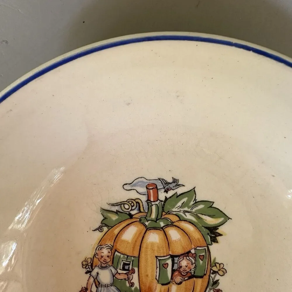 Vintage Salem China Peter Peter Pumpkin Eater Child Bowl Quaker Lady Z USA